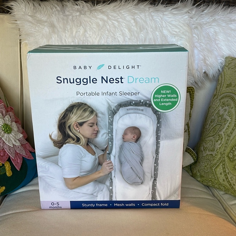 Baby Delight Snuggle Nest Dream Portable Infant Sleeper
